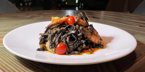Squid Ink Pasta with Shrimp and Scallops – A Gourmet Seafood Delight
