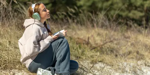 How an Unfamiliar Mind Shapes Perception, Relationships, and Daily Life